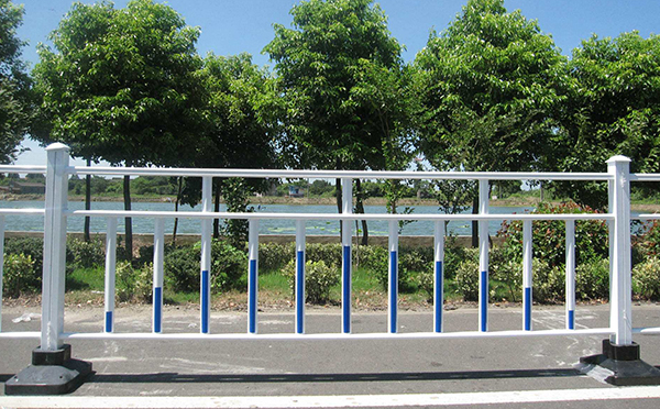 道路護(hù)欄