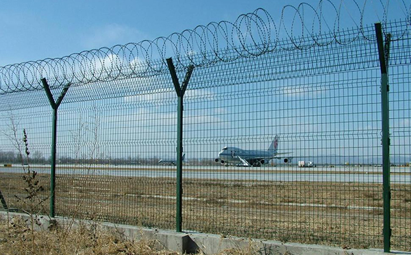 機(jī)場(chǎng)護(hù)欄網(wǎng)